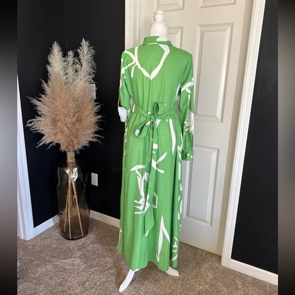 UOUO by NB.co Button Front Green Print Shirt Dress with tie Waist
size Medium - Picture 4 of 10